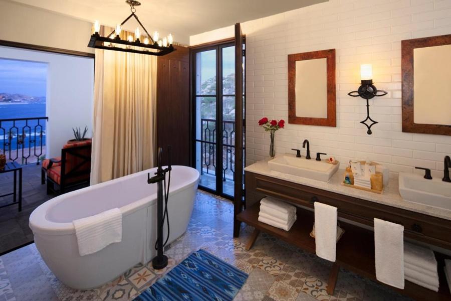 Luxurious Suites With Private Balconies, Vista Encantada Resort, Spa & Retreat 卡波圣卢卡斯 外观 照片